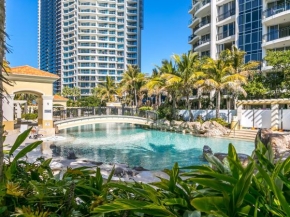 Chevron Renaissance - Private Apartments